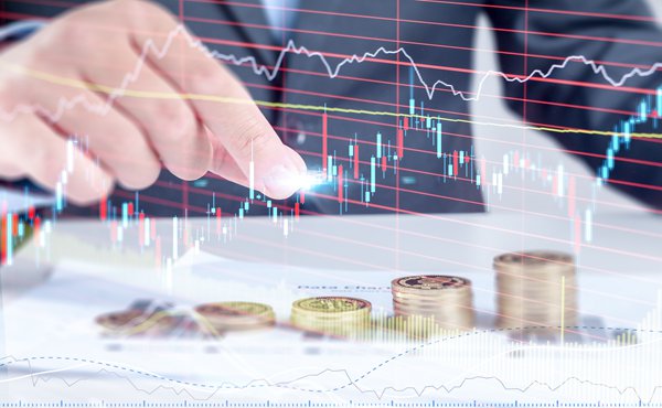 我市举办职引未来—2025年全国城市联合招聘高校毕业生暨贵港市服务实体经济用工专场招聘会