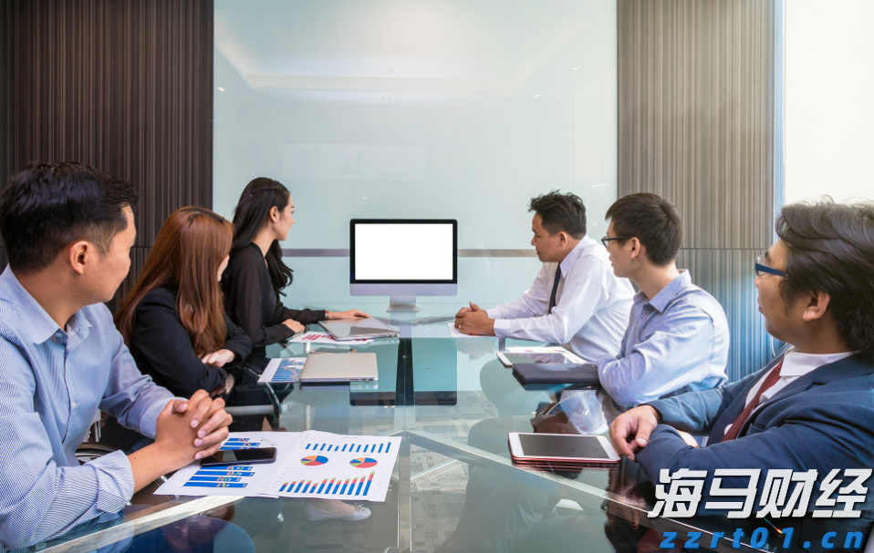 美股强劲回升30%!华尔街空头调整策略,“顽固多头”逆袭